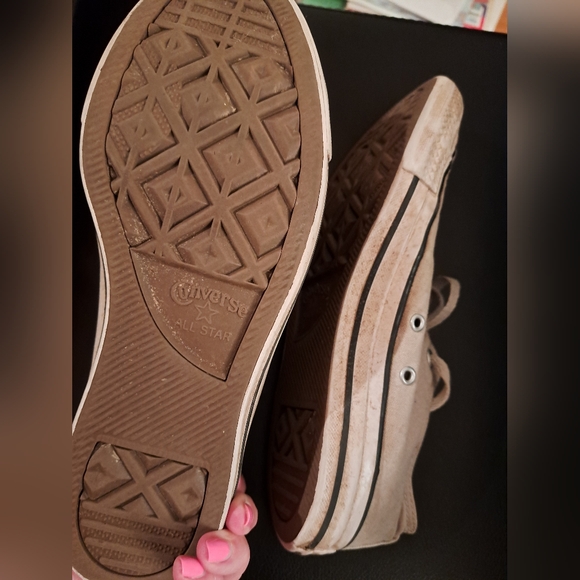 Converse - Picture 3 of 4